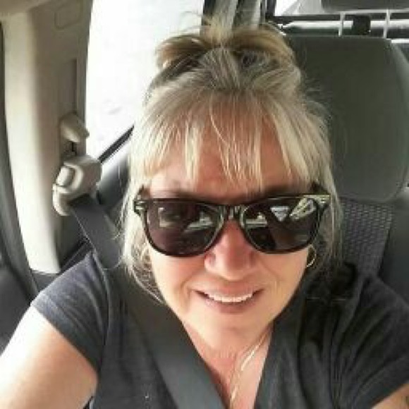 Meet your Posher, Diana - Picture 1 of 1